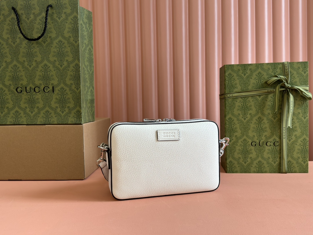 Gucci Satchel Bags